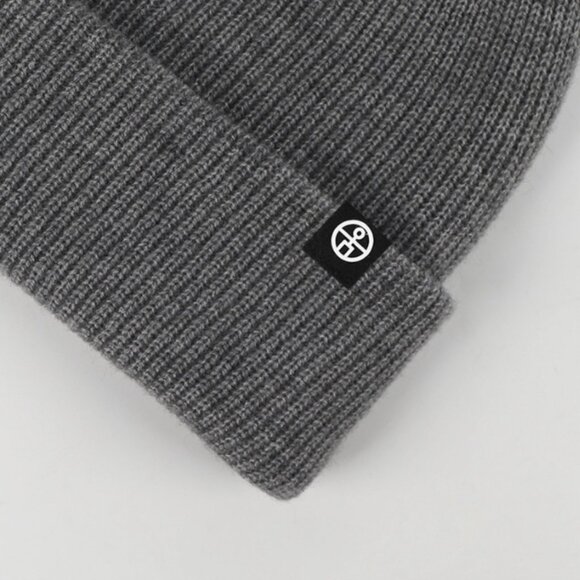 Classic Ribbed Knit Beanie 2pcs-(black + Green) - Picture 4 of 6